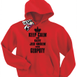 Keep calm and każdy jest królem swojej głupoty zabawna dziecięca bluza z kapturem - czerwony